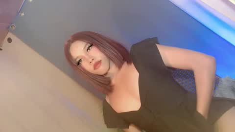 Snapshot of lil_trixxy chatting on 06-08-26, 12:16 lil_trixxy online show from 06-08-26, 12:16