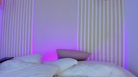 L I L A   online show from 12-16-24, 11:39