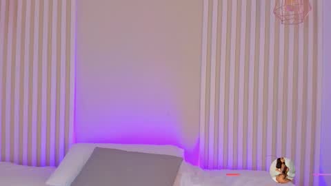 L I L A   online show from 11-27-25, 03:41