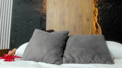 Snapshot of lila_lain chatting on 06-12-26, 04:00 L I L A online show from 06-12-26, 04:00
