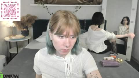Snapshot of lilac_muse chatting on 05-30-26, 03:14 Lili online show from 05-30-26, 03:14