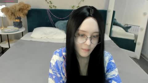 Snapshot of lilac_muse chatting on 06-03-26, 03:09 Lili online show from 06-03-26, 03:09