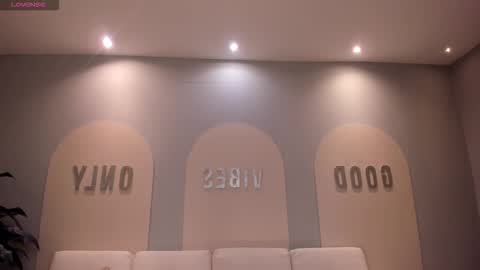 Lila West online show from 11-04-25, 11:20