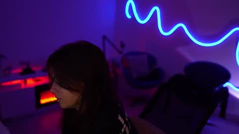 Rebecca online show from 03-06-26, 08:00