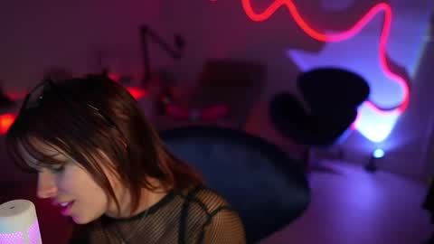 Snapshot of lilbeccaxo chatting on 04-21-26, 04:52 Rebecca online show from 04-21-26, 04:52