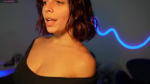 Snapshot of lilbeccaxo chatting on 05-28-26, 08:28 Rebecca online show from 05-28-26, 08:28