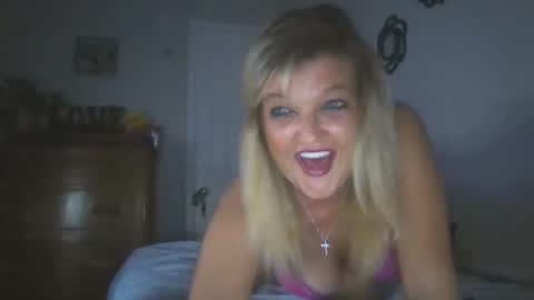 lilblonde412 online show from 09-27-25, 02:49