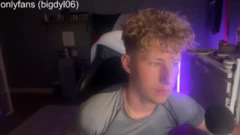 lildyl06 online show from 04-19-26, 07:49