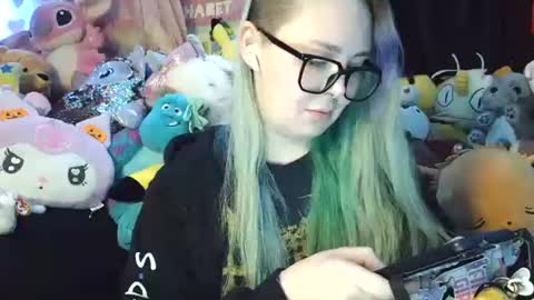 emily ryanson online show from 12-18-24, 08:03