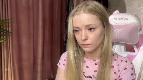 Lili online show from 05-01-26, 02:10