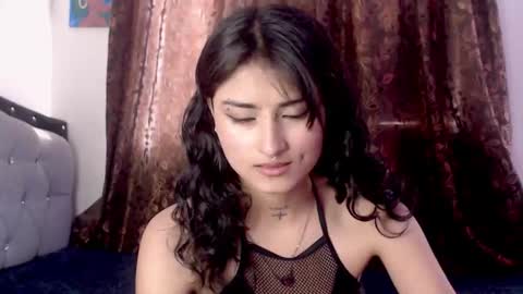 lili_clan11 online show from 01-15-26, 04:44