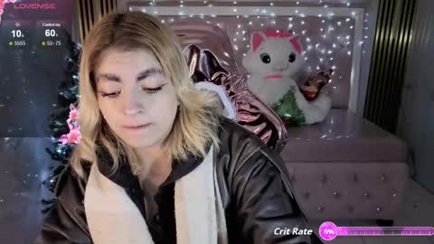 Lili online show from 12-18-25, 03:12