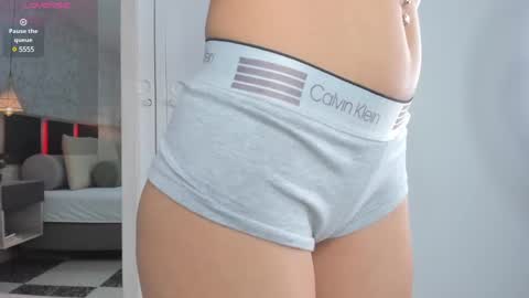 lili online show from 02-22-25, 01:35