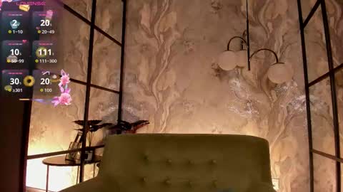 Lily online show from 10-24-25, 08:05
