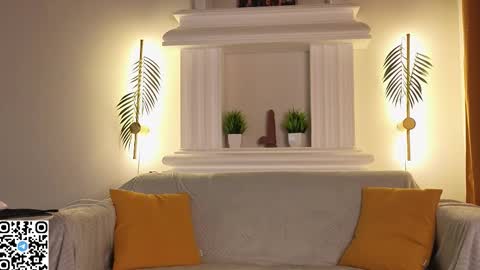 Snapshot of lilian_daniels chatting on 02-09-26, 12:58 Lilian online show from 02-09-26, 12:58