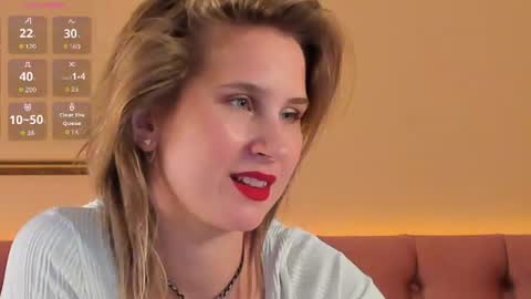 Snapshot of lilianadaniels chatting on 07-16-26, 01:33 Lilian online show from 07-16-26, 01:33