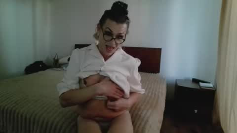 Snapshot of lilianashemale3 chatting on 02-24-26, 03:54 lilianashemale3 online show from 02-24-26, 03:54