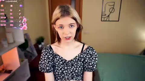 Snapshot of liliandaniels chatting on 03-09-25, 07:23 Lilian online show from 03-09-25, 07:23