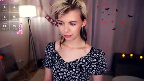 Snapshot of liliandaniels chatting on 10-10-25, 06:12 Lilian online show from 10-10-25, 06:12