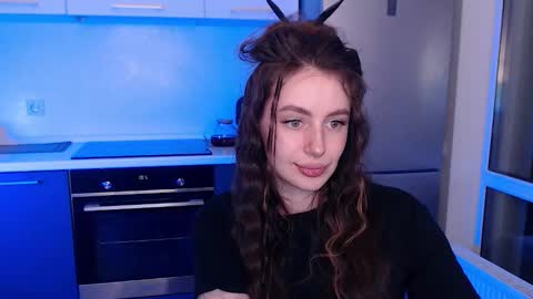 Snapshot of liliatlu chatting on 02-12-26, 11:00 Lilu online show from 02-12-26, 11:00