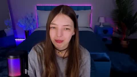 Lili Bakery online show from 11-22-25, 02:43