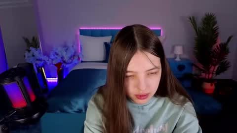 Lili Bakery online show from 02-06-26, 03:22