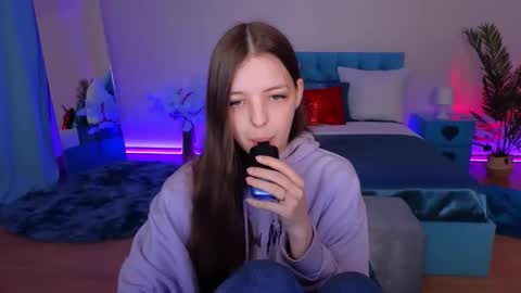 Lili Bakery online show from 05-18-26, 02:07