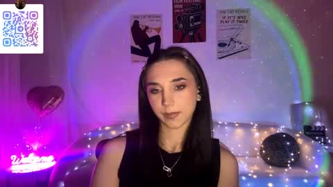 Lina online show from 04-21-26, 01:42