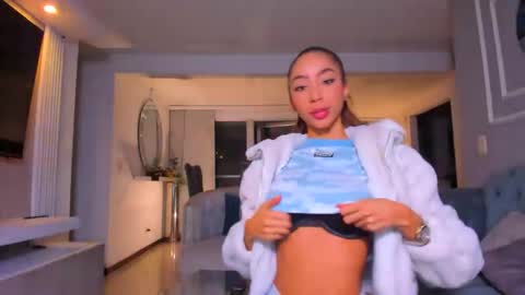 Lili  online show from 01-10-26, 04:03