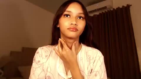 Snapshot of lilit_sensual chatting on 09-21-25, 02:57 Chloe online show from 09-21-25, 02:57