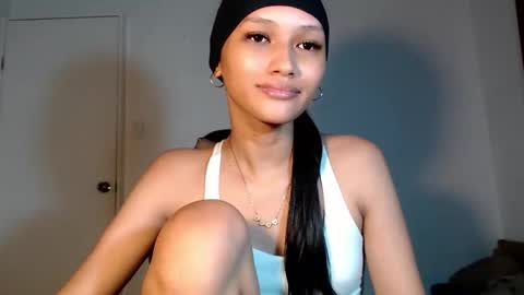 Snapshot of lilit_sensual chatting on 02-02-26, 12:26 Chloe online show from 02-02-26, 12:26