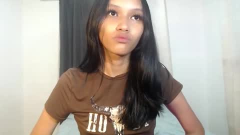Snapshot of lilit_sensual chatting on 03-03-26, 03:40 Chloe online show from 03-03-26, 03:40