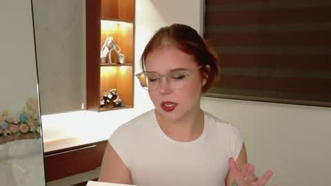 Lilith Bonheur online show from 06-27-26, 10:04
