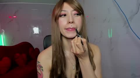 Snapshot of lilith_cooper20 chatting on 06-20-26, 03:42 lilith cooper20 online show from 06-20-26, 03:42