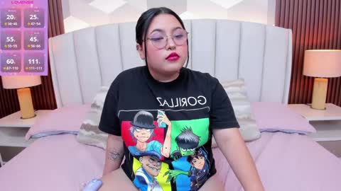 Snapshot of lilith_hills_ chatting on 12-05-24, 01:47 Ashley online show from 12-05-24, 01:47