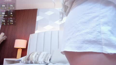 Snapshot of lilith_hills_ chatting on 12-18-24, 06:10 Ashley online show from 12-18-24, 06:10