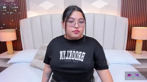 Snapshot of lilith_hills_ chatting on 01-30-25, 01:55 Ashley online show from 01-30-25, 01:55