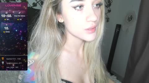 Snapshot of lilith_parker chatting on 12-04-24, 09:07 Lilith Parker online show from 12-04-24, 09:07