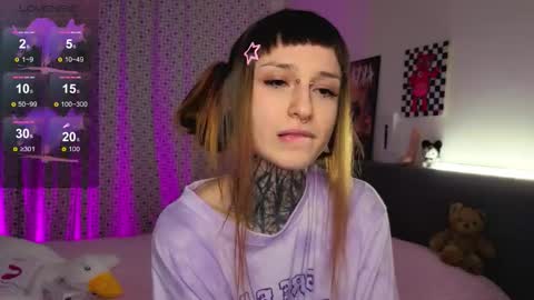 lilith_poison online show from 11-15-25, 06:15