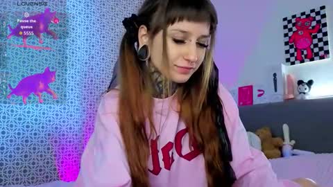 lilith_poison online show from 02-14-26, 06:32