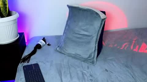    online show from 02-14-25, 01:34