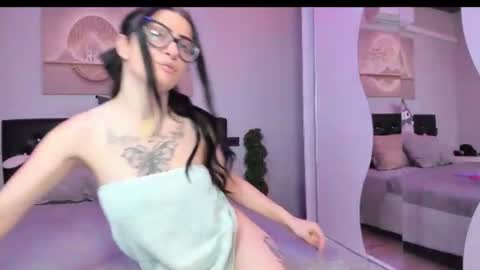 Snapshot of lilithcainee chatting on 06-23-26, 08:07 lilithcainee online show from 06-23-26, 08:07