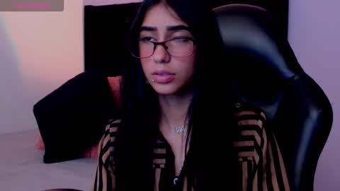 Snapshot of lilithcollins chatting on 10-17-25, 03:14 LILIKTH online show from 10-17-25, 03:14