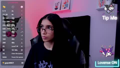 Snapshot of lilithcollins chatting on 10-18-25, 04:19 LILIKTH online show from 10-18-25, 04:19