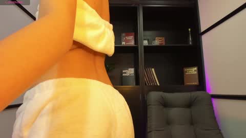 Snapshot of lilithteeen chatting on 12-05-24, 10:44 Lilith online show from 12-05-24, 10:44