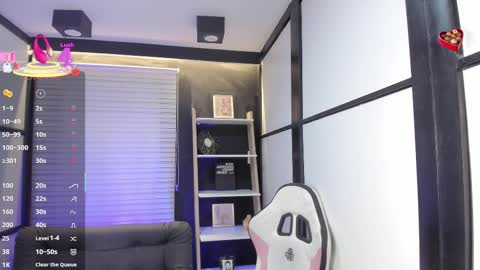 Snapshot of lilithteeen chatting on 02-26-25, 09:21 Lilith online show from 02-26-25, 09:21