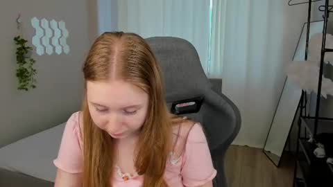  Lili Tiny  GMT2 3-10AM  MonTueWedThuSat online show from 07-22-26, 02:14
