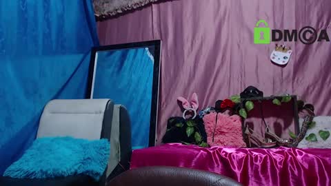Snapshot of lilits_boobs chatting on 12-06-24, 03:30 liliana online show from 12-06-24, 03:30