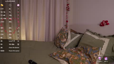 Snapshot of lilla_cutie chatting on 01-20-25, 06:21 Lilla online show from 01-20-25, 06:21