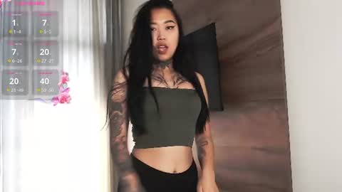 Lill online show from 06-17-26, 04:37
